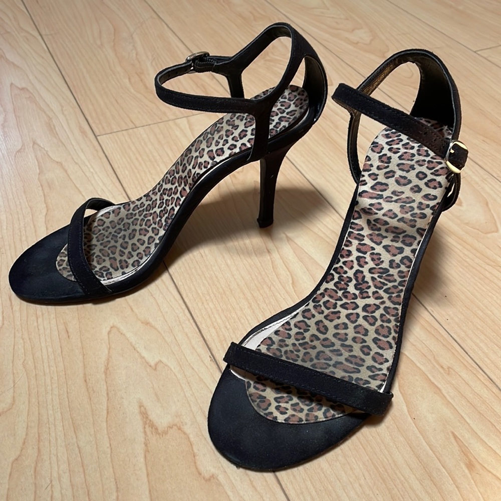 Forever 21 Classic Black Strappy Heels